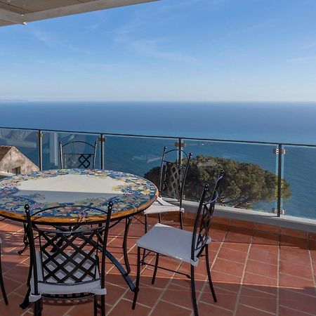 Апартаменты Domus Teresia - Amalfi Coast Фуроре Экстерьер фото