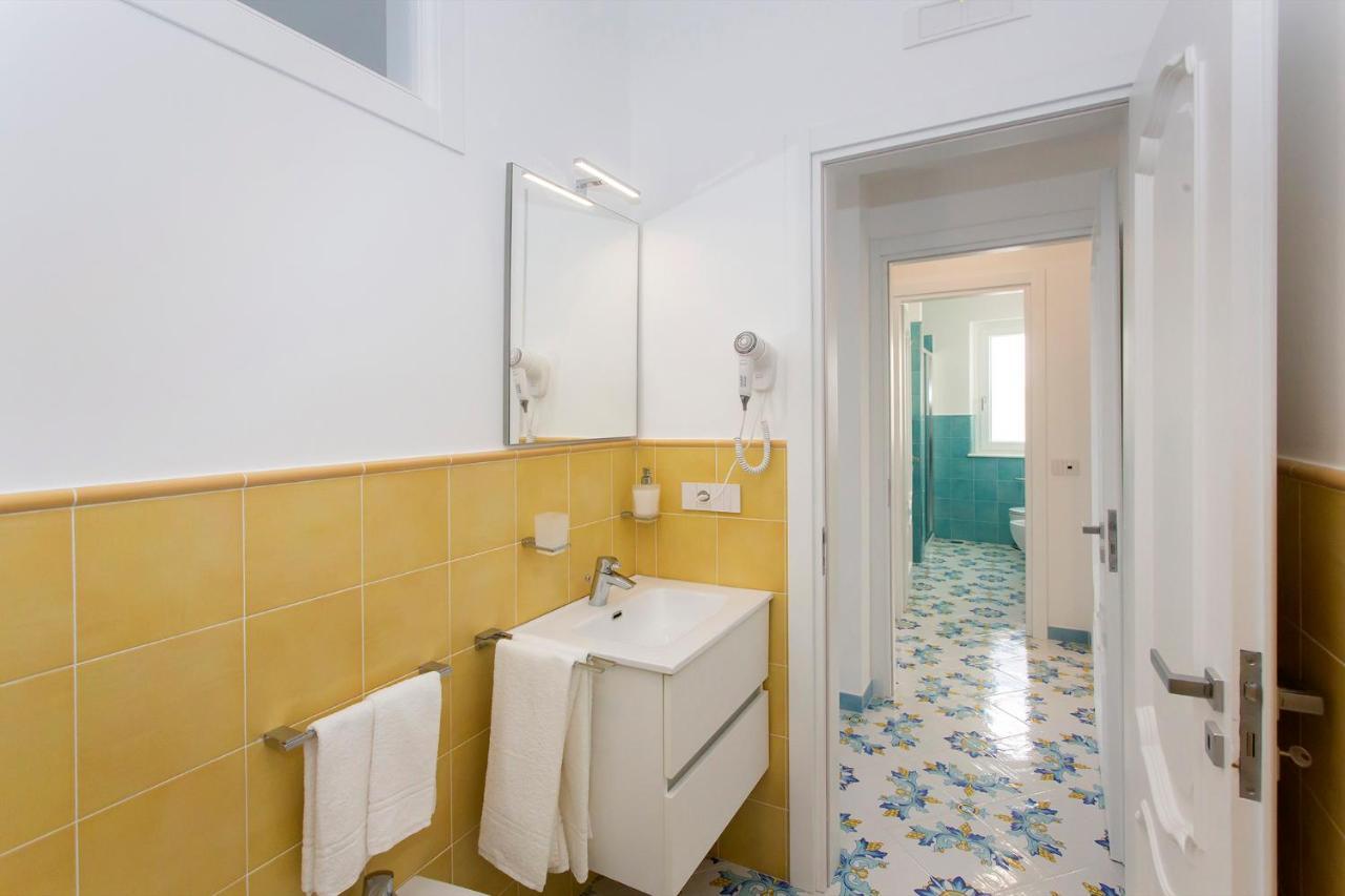 Апартаменты Domus Teresia - Amalfi Coast Фуроре Экстерьер фото