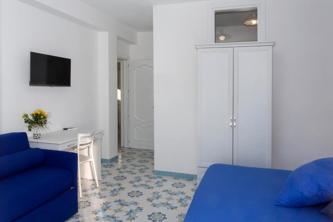 Апартаменты Domus Teresia - Amalfi Coast Фуроре Экстерьер фото
