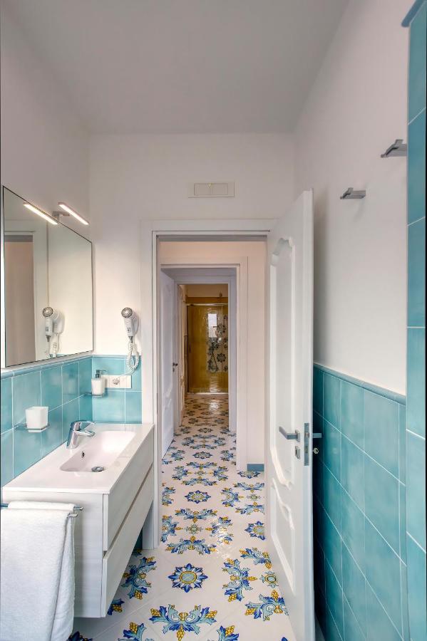 Апартаменты Domus Teresia - Amalfi Coast Фуроре Экстерьер фото